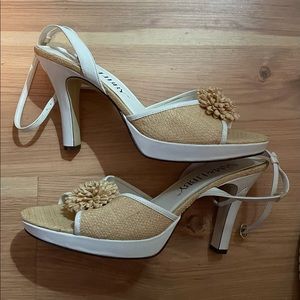 Sam & Libby Straw and white platform